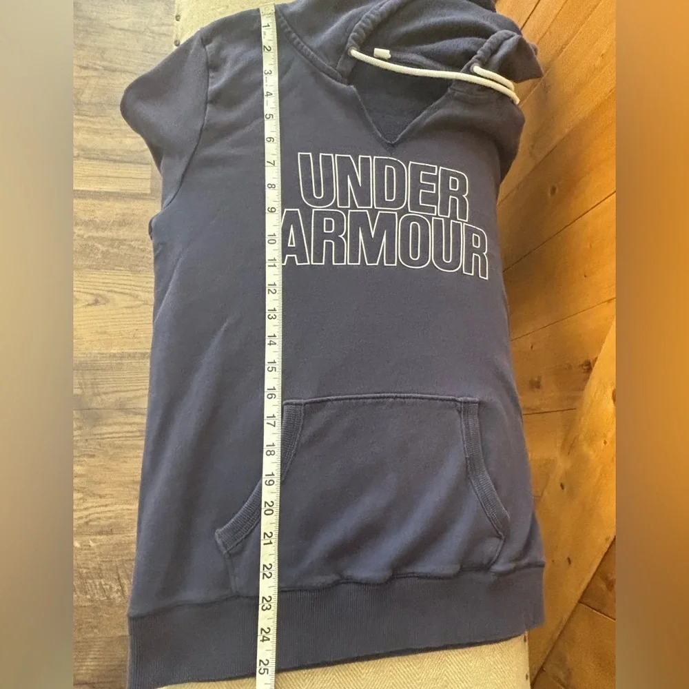 Women's Under Armour Navy Hoodie | Size Medium - Picture 6 of 6